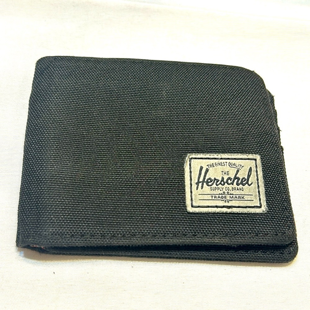 💥 2/$10 Herschel Supply black canvas bifold wallet
